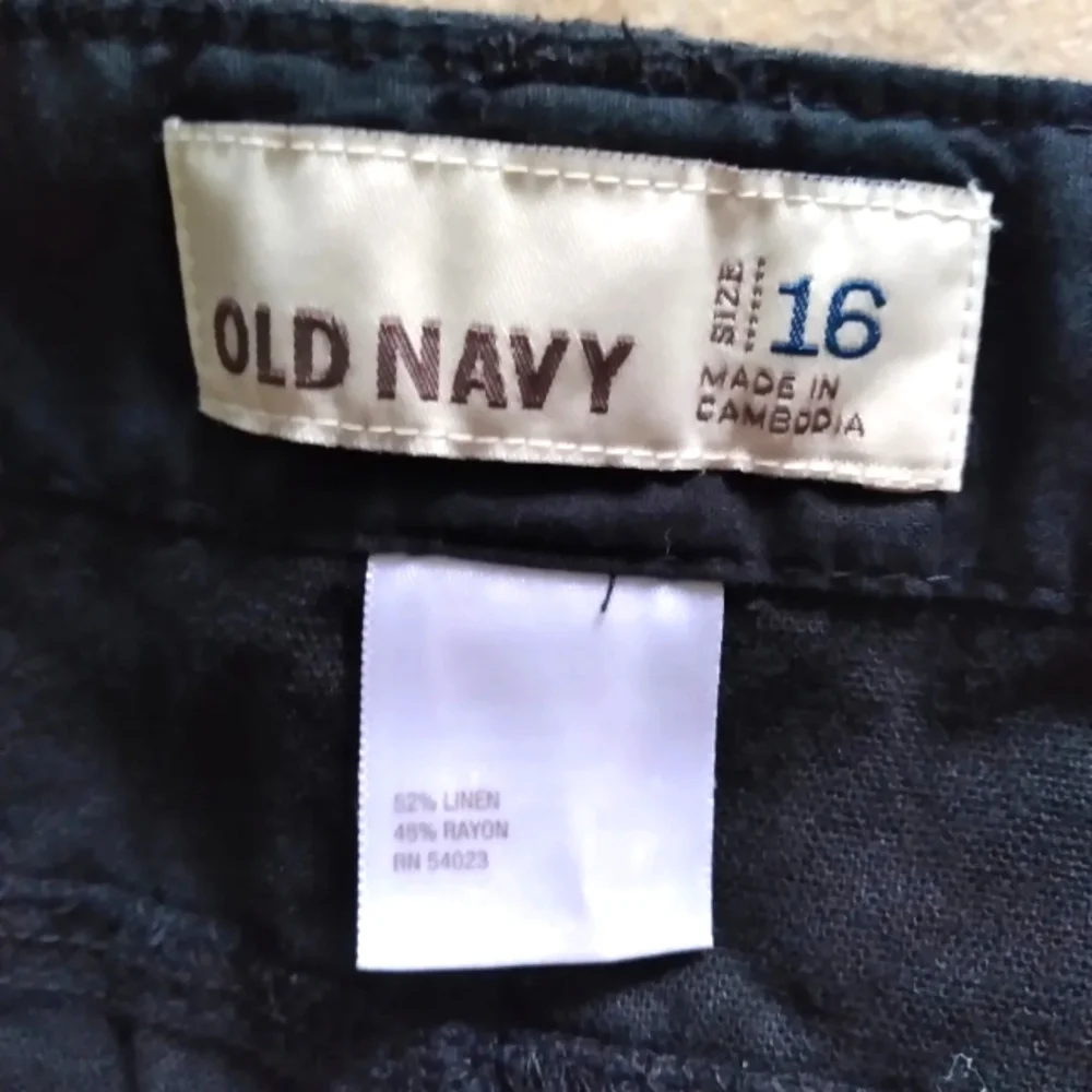 Old Navy button front linen blend utility skirt, size 16 - Picture 4 of 6